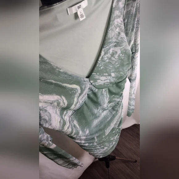 BP Ruched Body Con Long Sleeve Mini Dress Green Medium 8 - 10 NWT - Picture 10 of 11